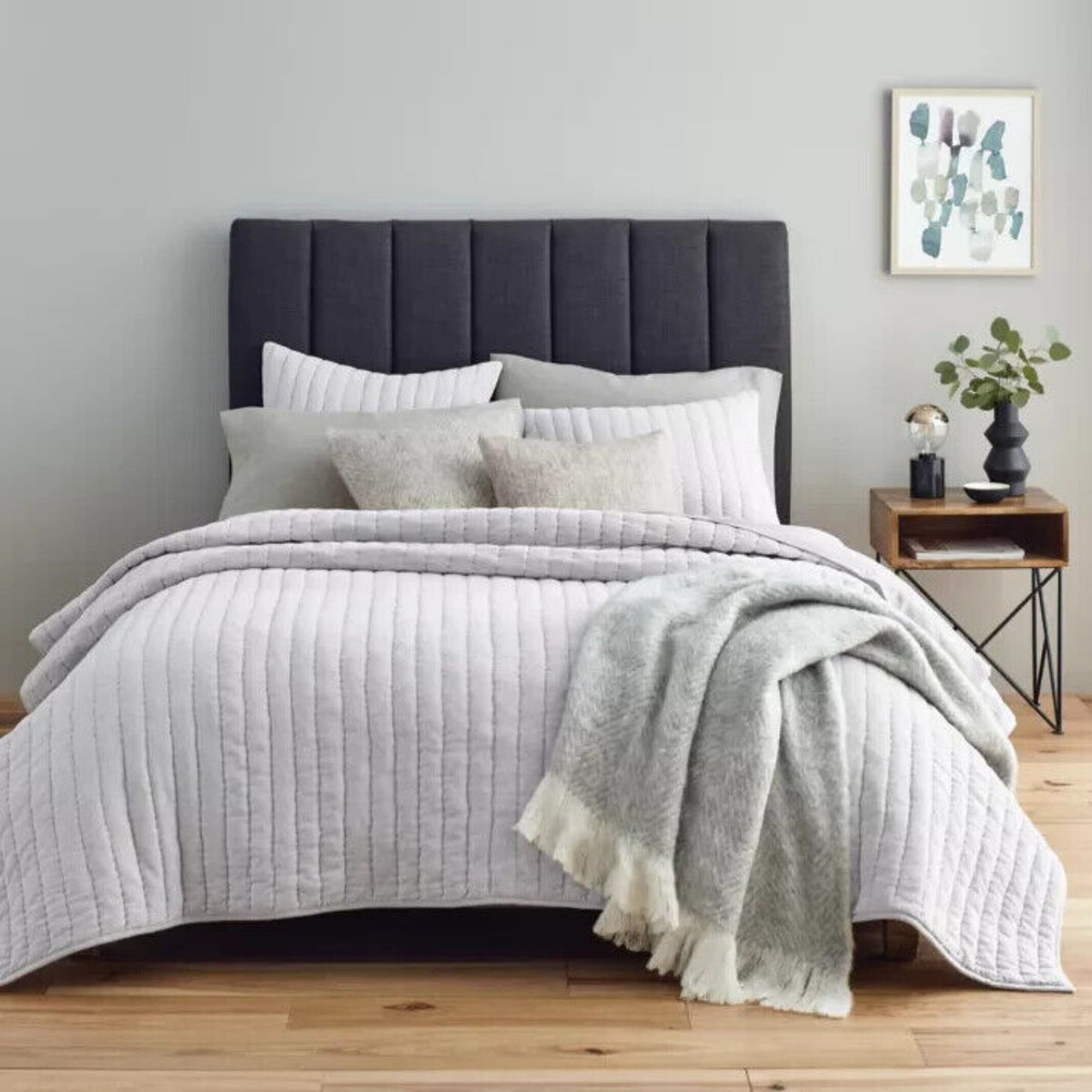 Tufted King Naturay/Gray Comforter set
